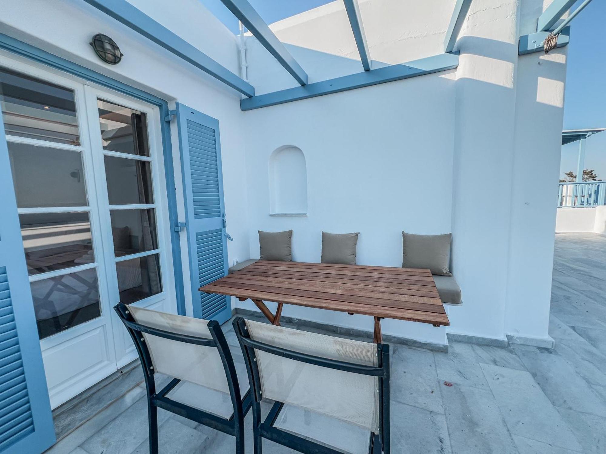 Yaleena Residences Drios Exterior photo
